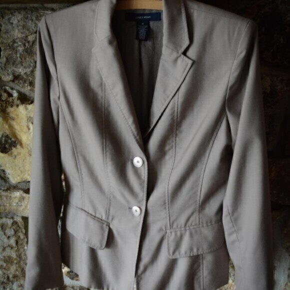 Jones Wear Jackets & Blazers - Jones Wear jacket size 4 tan blazer career core